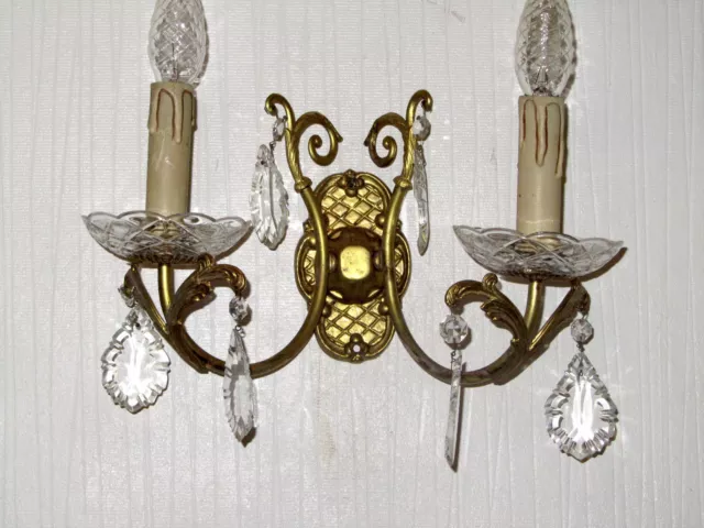 Wunderschöne Ein Paar Antik Französische Messing-Kristall Wandlampen
