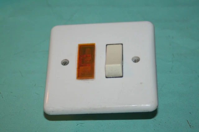 Bouton Poussoir Lumineux Legrand Neptune Ancien - Ivoire - Vintage - Neuf Avec Défauts