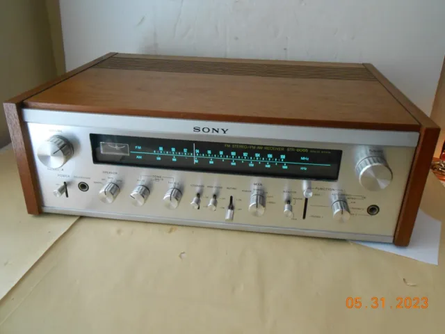 Vintage Sony Str 6065 Fm Stereo Am/Fm Receiver Wood Case