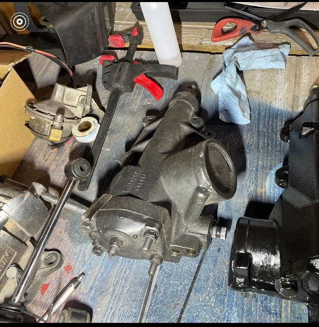 POWER STEERING GEAR Box 19661969 Ford F100 bendix.redhead seal kit and