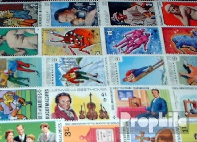 maldives 100 différents timbres spéciaux