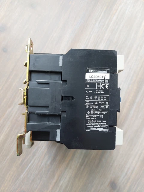 Contacteur inverseur Telemecanique LC2D5011 2
