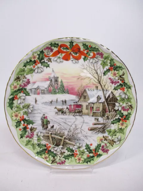 Royal Albert Bone China The Coaching Inn At Christmas Plate Unboxed Collectable