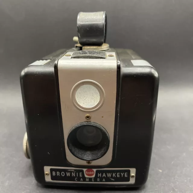 VINTAGE Kodak Camera Brownie Hawkeye Flash Model UNTESTED