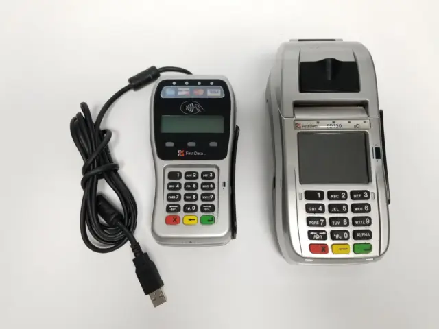 First Data FD130 Credit Card Terminal with FD-35 PIN Pad Parts (Powers On)