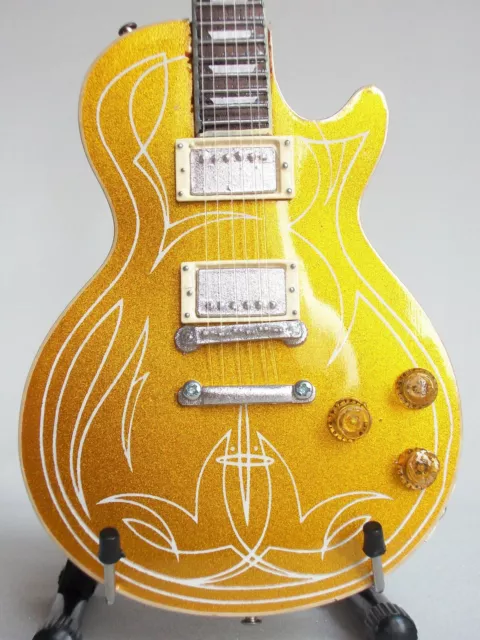 Guitare miniature Axe heaven Gibson Les Paul Goldtop « pinstripe » Billy Gibbons