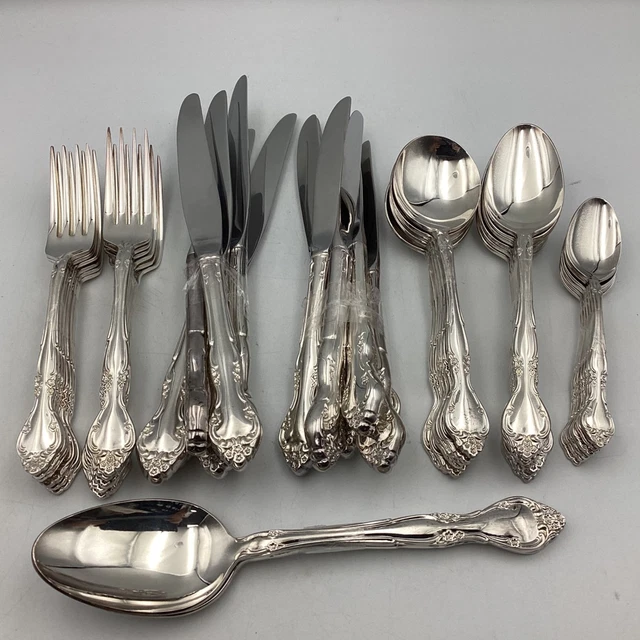 VINTAGE ONEIDA SILVER Plated 44 Piece Cutlery Set for (H3) NS