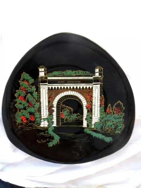ANCIENNE ASSIETTE LONGWY PEINT MAIN "" PORTE SERPENOISE "" METZ n° 3522  SUPER