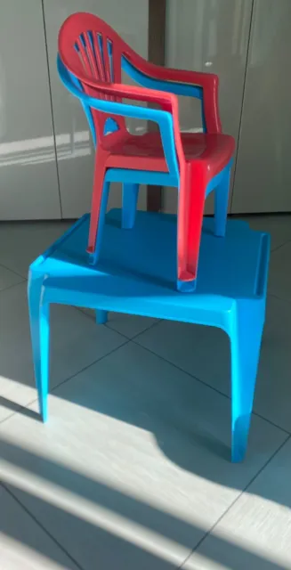 tavolo e sedie per bambini