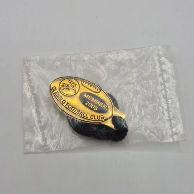 GLENELG TIGERS FOOTBALL CLUB MEMBER 2005 SANFL Souvenir Badge