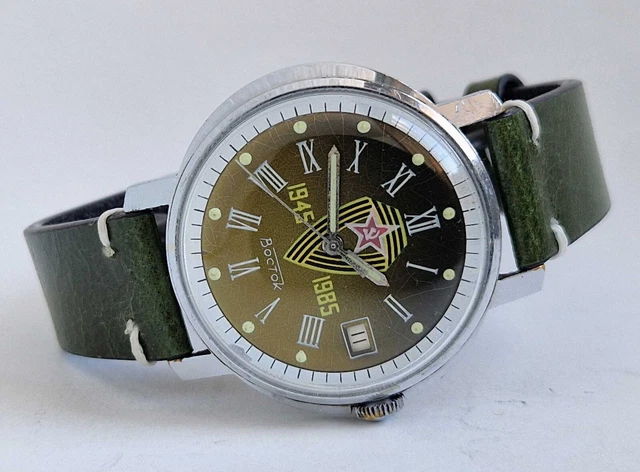 Orologio Vintage Sovietico da Collezione Vostok anniversario ""40 anni di Vittoria"".  URSS