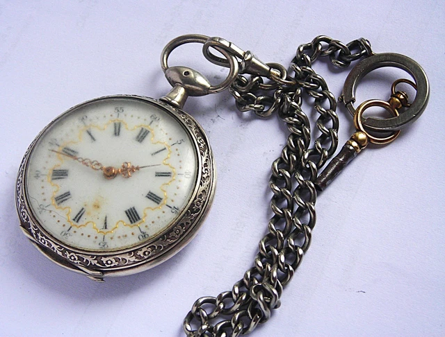 Chaîne De Montre à Gousset Ancienne En Argent Massif Avec Motif Cigogne - Longueur 40 Cm