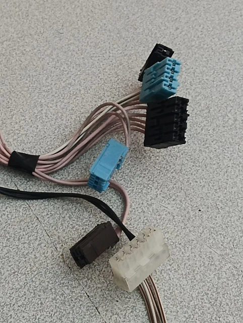 Faisceau De Câbles / Connecteur Pour Miele G646SC - Réf 5469260 - Occasion