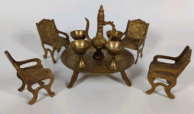 Ensemble De Dîner Miniature Maharaja – Métal Laiton Doré – Déco Indienne