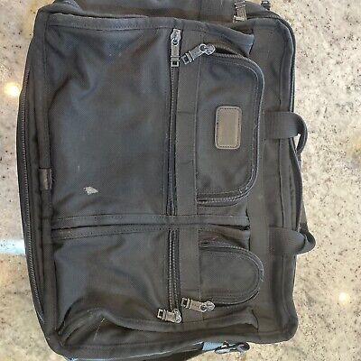 Large TUMI Expandable briefcase Black lots and lots of room retails $500+
