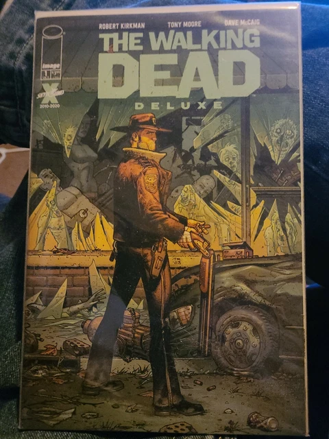 The Walking Dead Deluxe 1 Cover B NM Near Mint Image Comics Rick Grimes Moore NM