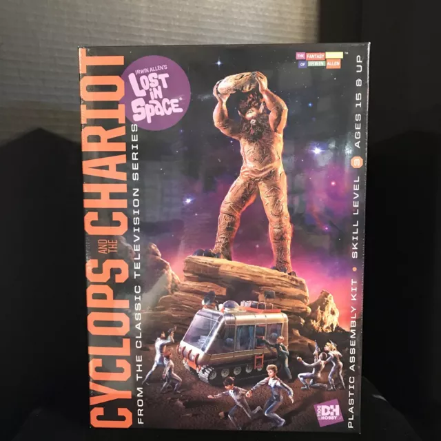Doll & Hobby 1420 Lost In Space Cyclops & The Chariot Model Kit-Nib Doll & Hobby 1420 Lost In Space Cyclops & The Chariot Model Kit-Nib