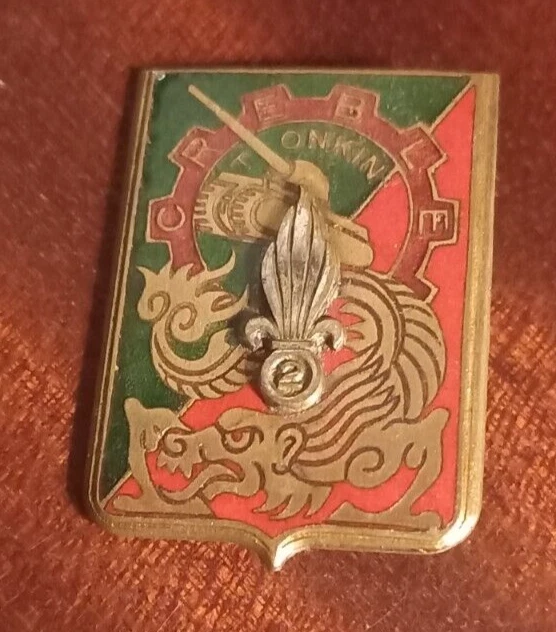 Insigne pucelle militaire 60 eme RI drago paris - Collection