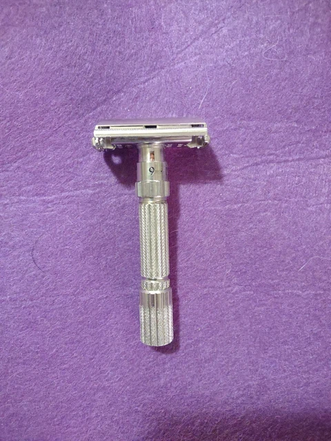 VINTAGE GILLETTE SAFETY RAZOR E1 Fatboy Adjustable 1959