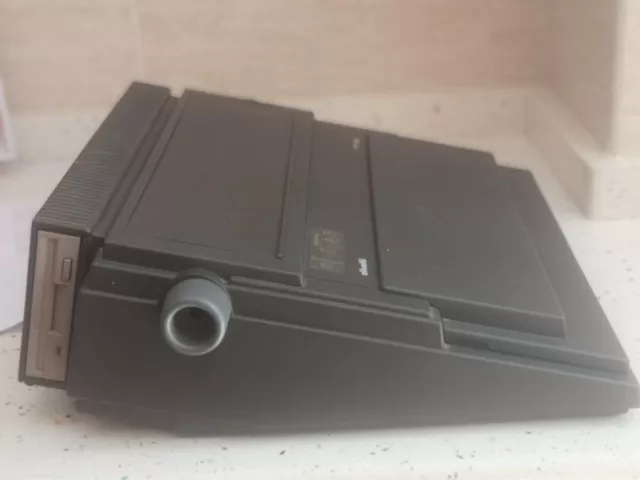 Maquina escribir electronica olivetti PTP 820 2