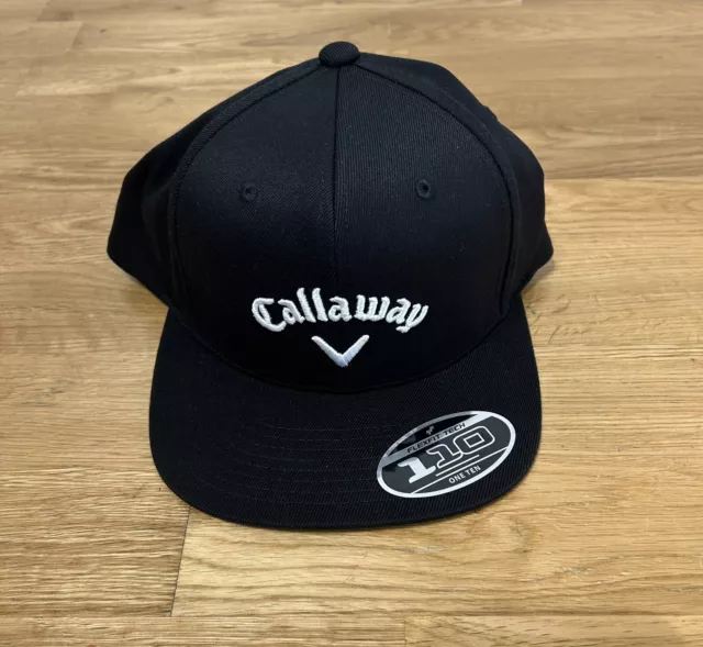 Callaway flache Bill Peak Golf Logo Kappe schwarz Herren Flexfit 110 brandneu Sport