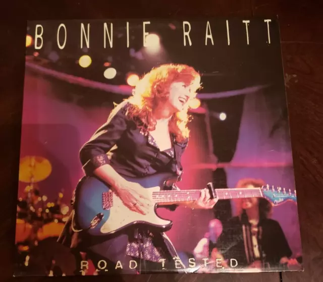 Bonnie Raitt - Road Tested (Laserdisc)