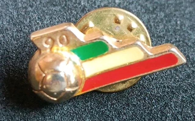 PIN PINS - sport - foot - football world cup 90 - italia - girl