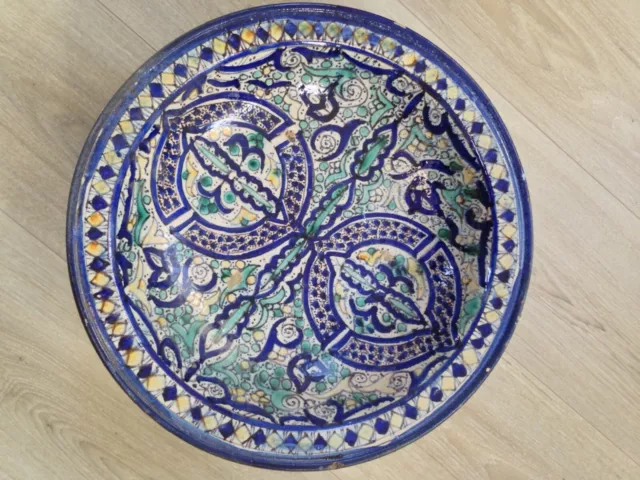 Beau plat grés céramique Art d'orient maroc ?