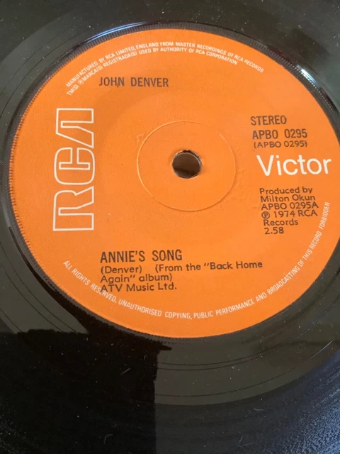 John Denver.    Annies Song.         7" Single.  .  Vg +    Rca  1974