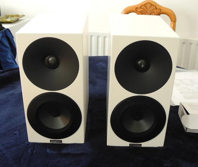 AMPHION ARGON 1 Bookshelf Speakers White Mint With Wall Bracket Kit. £