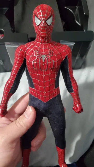hot toys friendly neighborhood spiderman