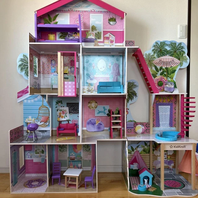 Maison de on sale barbie costco