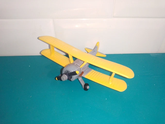 BAC6 voiture en métal Mattel Cars Disney Pixar avion planes vitaminamulch