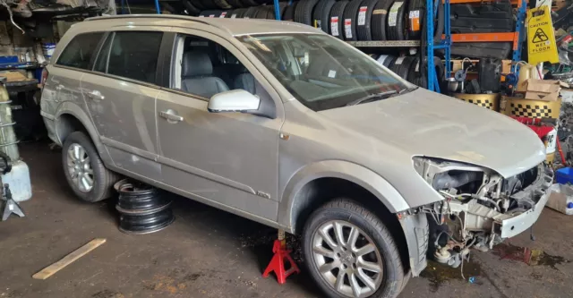 2007 Vauxhall Astra H 1.8 Petrol 5 Door Automatic Breaking All Parts Silver Z157