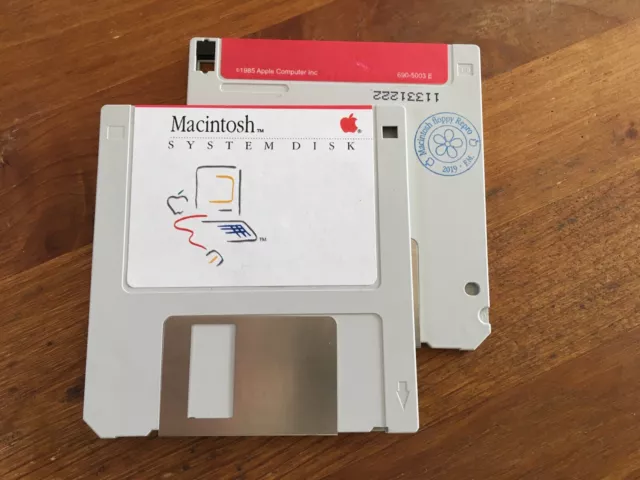 Macintosh  System 2.0 floppy Disk 400K  128K, 512K, 512ke,Se,Plus 690-5003-E
