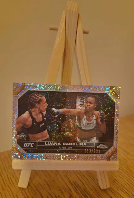 🔥🔥Luana carolina ufc flyweight topps chrome 2024 speckle refractor🔥🔥