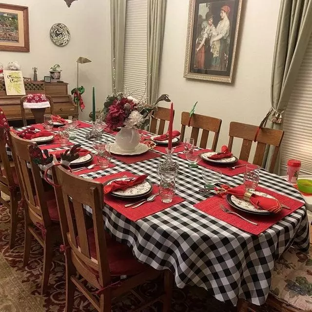 Oval Tablecloth, Checkered Tablecloth, All Sizes and Any Custom Table Cloth Size