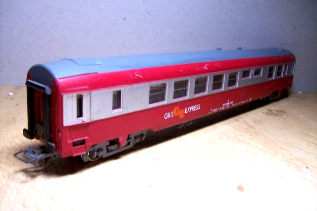 TRAIN HO JOUEF : VOITURE VOYAGEURS "GRILL EXPRESS" Livré OCCASION (sans boite)