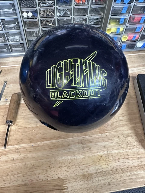 Storm Lightning Bowling Ball NIB 15# Storm Lightning