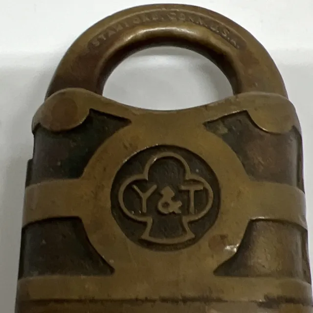 Yale & Towne Mfg Co Padlock Brass Lock Stanford Connecticut Y & T Clover 2