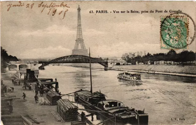CPA PARIS 15e Vue sur la Seine. prise du Pont de Grenelle (536014)