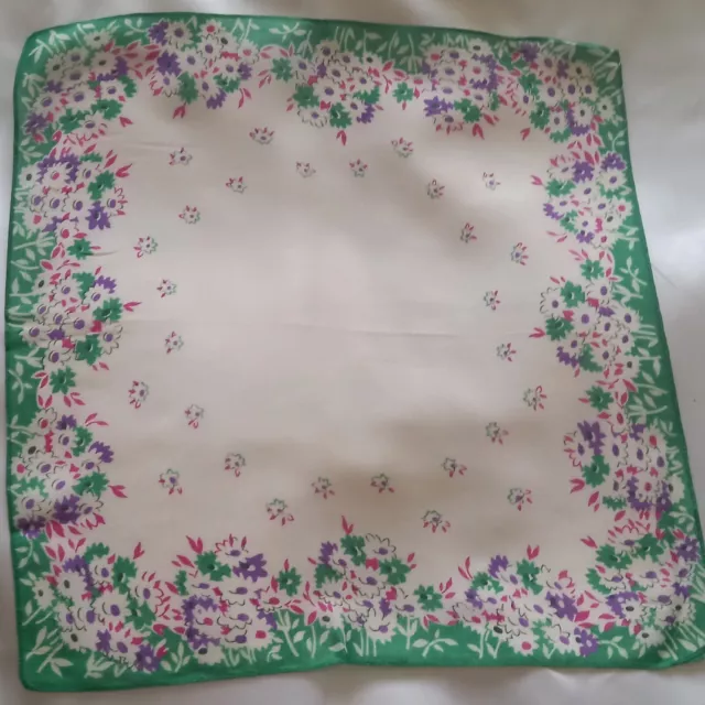 Fazzoletto vintage 100% seta bordo fiore verde