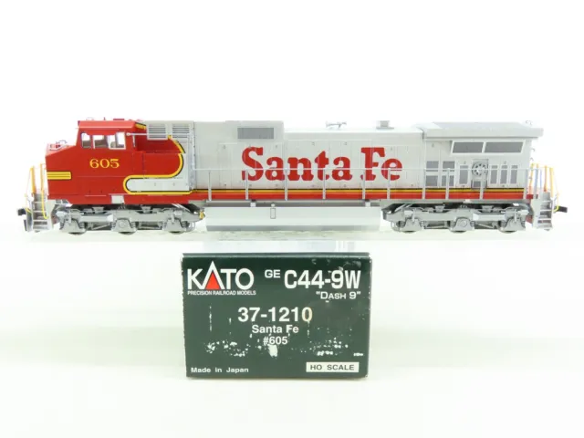 HO KATO 37-1210 ATSF Santa Fe Warbonnet C44-9W "Dash 9" Diesel #605 - DCC Ready