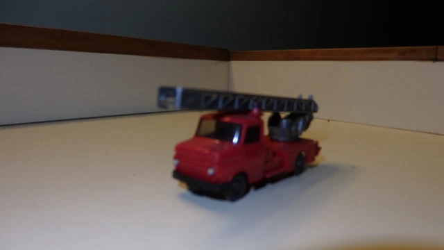 4 Pack 1/87 HO Scale Amber Code 3 MX7000 Lightbar