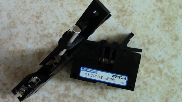 2 Cartouches Fusible  - Neutre   + 2 Porte Fus  Ferraz    W092088