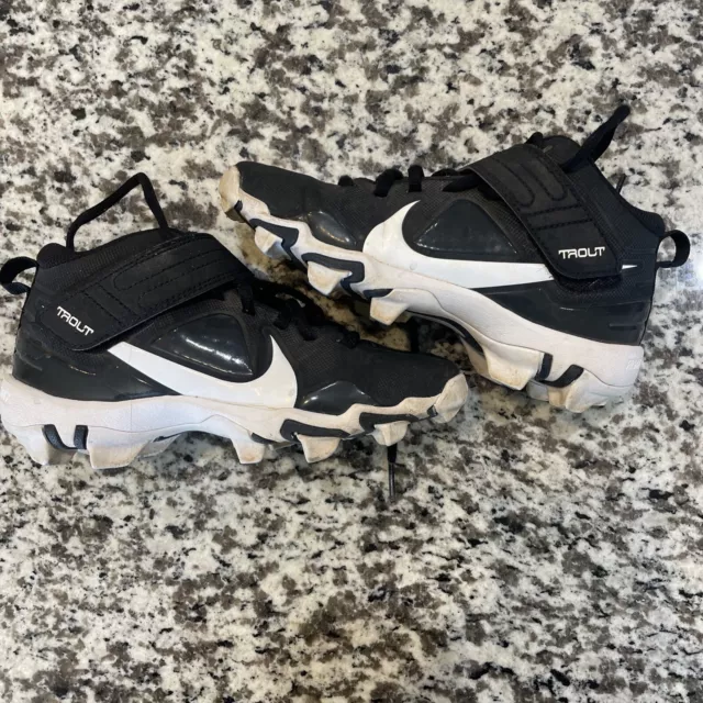 Nike Force Trout Fastflex Baseball Cleats Black White Size 2Y Youth CQ7643-009