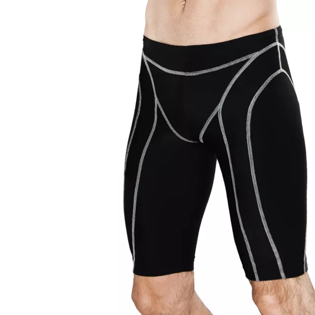 Knielange schwarze Herren Schwimmhose Badehose  - chlorbeständig  UV-Schutz