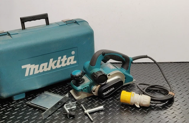 MAKITA KP0810 110v Power Planer 82mm With New Blades 4mm Cut Cary Case Woodwork