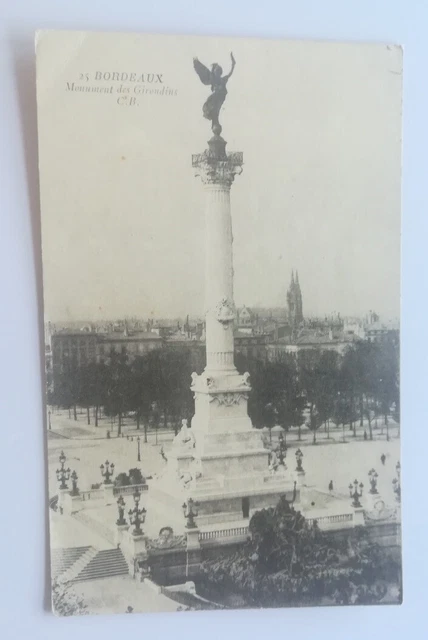 CPA 33 BORDEAUX - monument des girondins