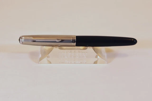 Restored Black Parker 51 Vacumatic Demi Fountain Pen, Lustraloy Cap, 14 K Nib